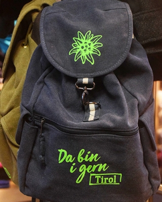 rucksack_blau_web